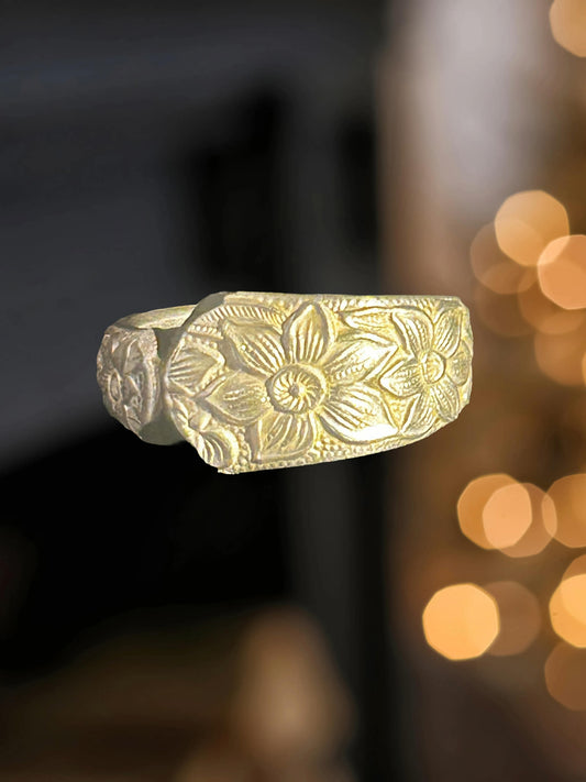 Timeless Beauty: Narcissus 1934 Pattern Spoon Ring Limited Stock